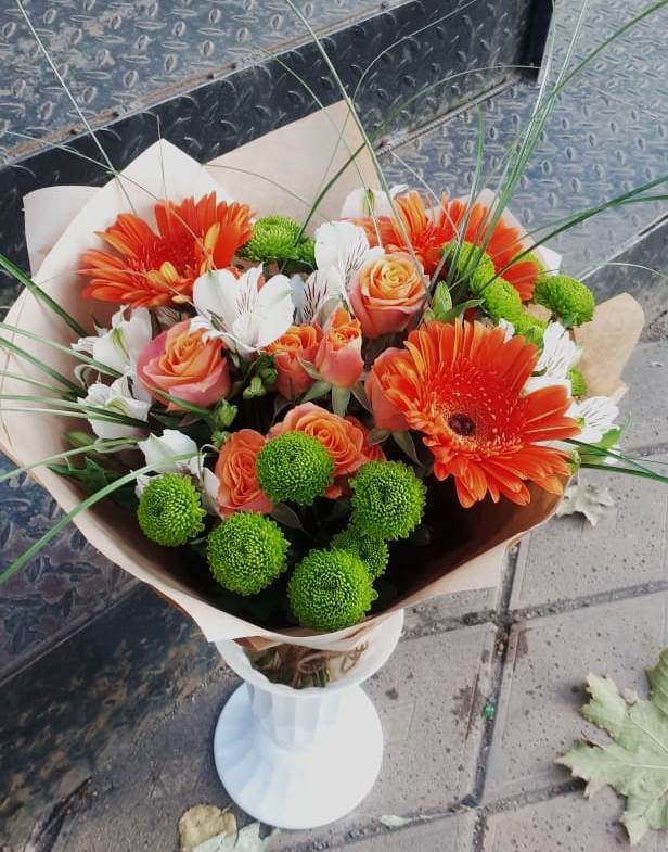Букет цветов из: Герберы, Хризантемы, Альстромерии и Розы в Мишутино