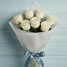 Букет 7 Белых роз Эдлесс Лав в Мишутино