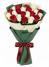 Букет Микс из красных и белых роз #REPLACE_PRED# Мишутино