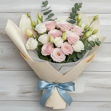 Букет цветов из:  Лизиантусы в Мишутино