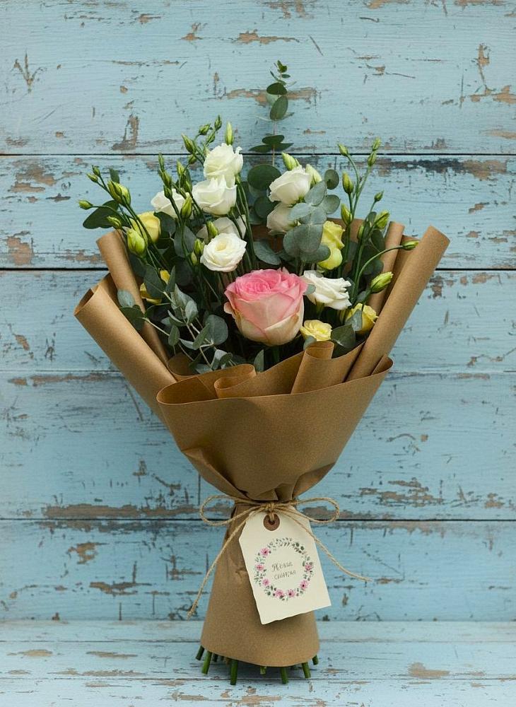 Букет цветов из: Розы и Лизиантусы в Мишутино