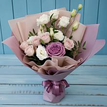 Букет цветов из:  Розы и Лизиантусы в Мишутино