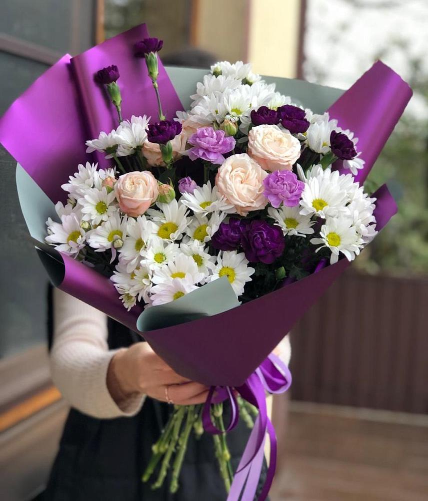 Букет цветов из: Хризантемы, Гвоздики и Розы в Мишутино