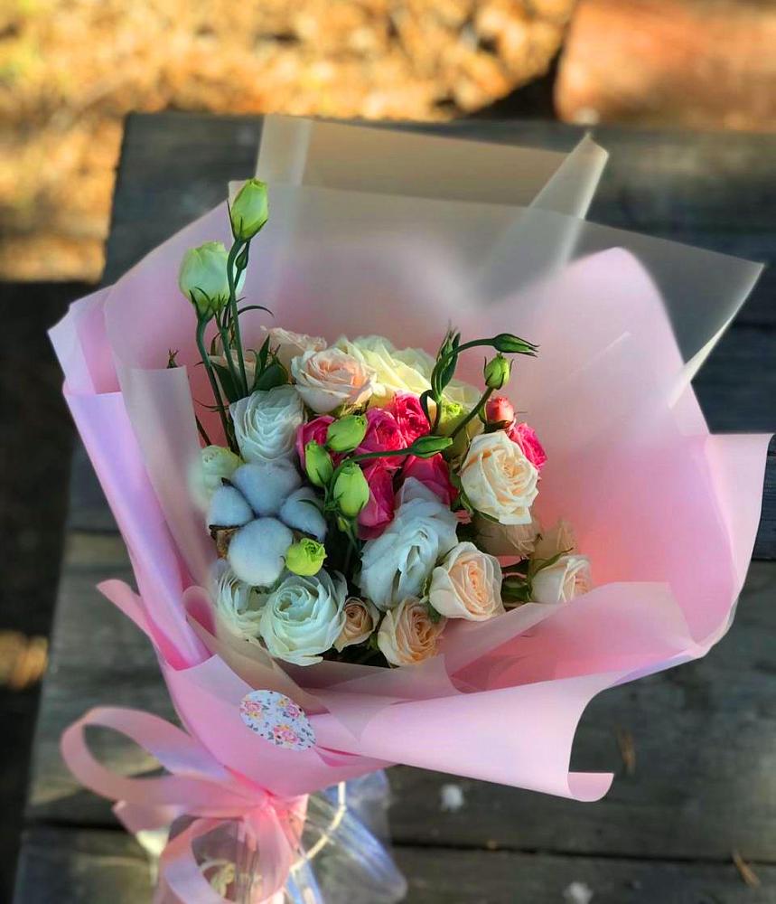 Букет цветов из: Розы и Лизиантусы в Мишутино