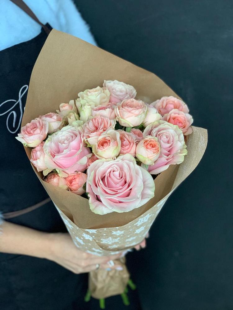 Букет цветов из: Хризантемы и Розы в Мишутино