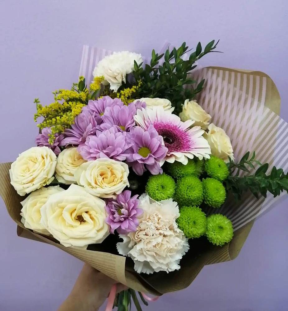 Букет цветов из: Хризантемы, Розы, Гвоздики и Герберы в Мишутино