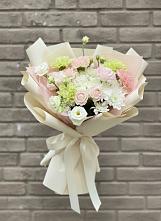 Букет цветов из:  Гвоздики, Розы, Лизиантусы и Хризантемы в Мишутино