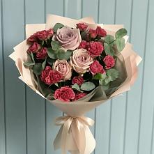 Букет цветов из:  Гвоздики и Розы в Мишутино