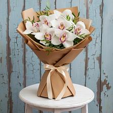 Букет цветов из:  Орхидеи и Розы в Мишутино