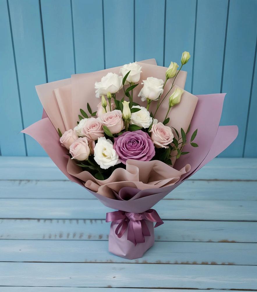 Букет цветов из: Розы и Лизиантусы в Мишутино